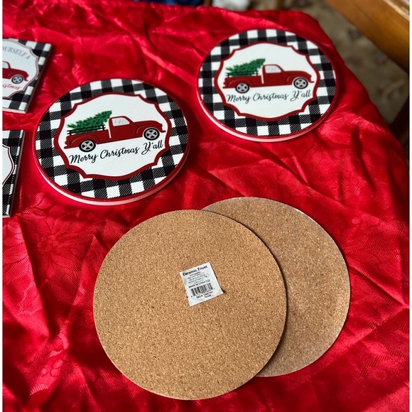 ❤️ Red Truck Christmas Ceramic Coaster Trivet Set - Picture 4 of 7